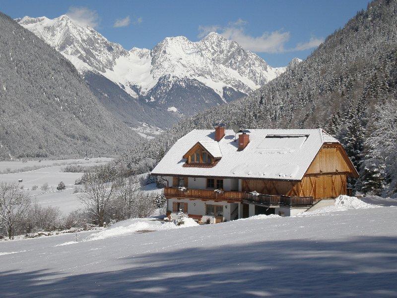Oberlechnerhof Bed & Breakfast Rasun di Sopra Exterior photo