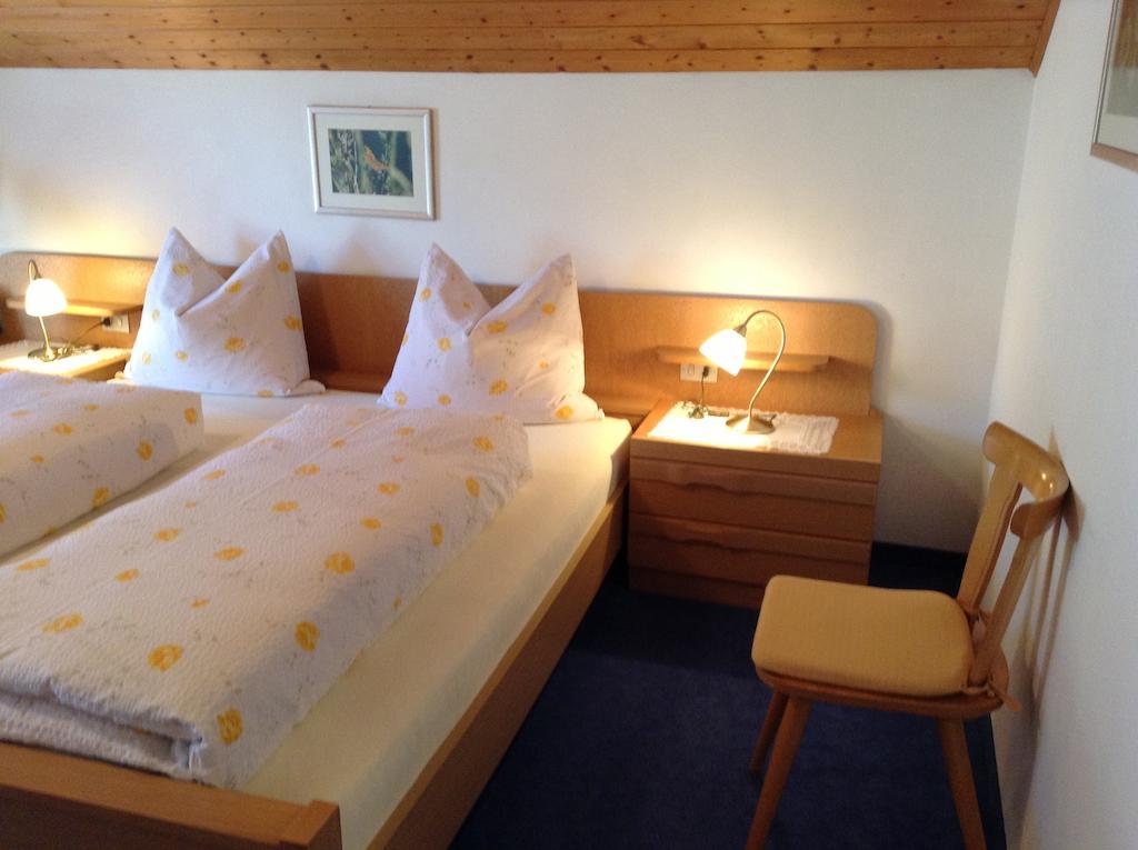 Oberlechnerhof Bed & Breakfast Rasun di Sopra Exterior photo
